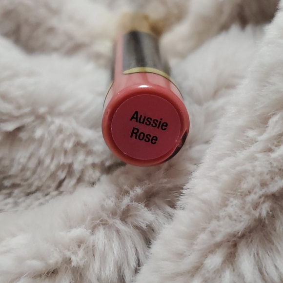 Lipsense - Picture 2 of 2